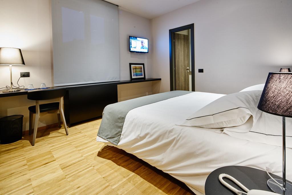 Hotel Duomo Carpi Esterno foto