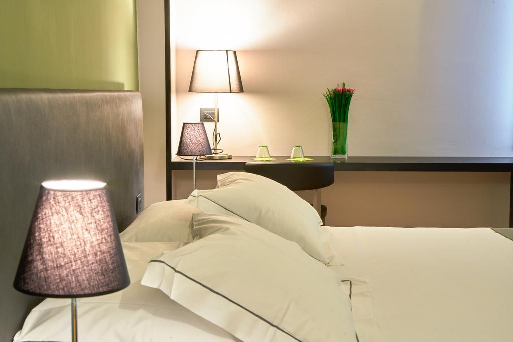 Hotel Duomo Carpi Esterno foto
